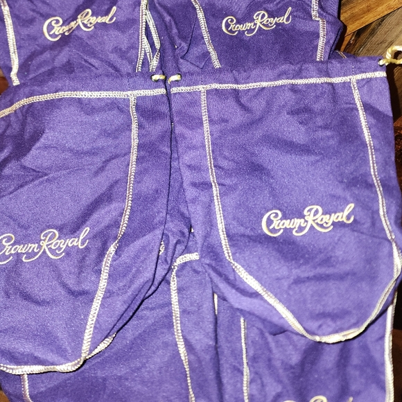 Crown Royal bags lots of 10 - Picture 2 of 2